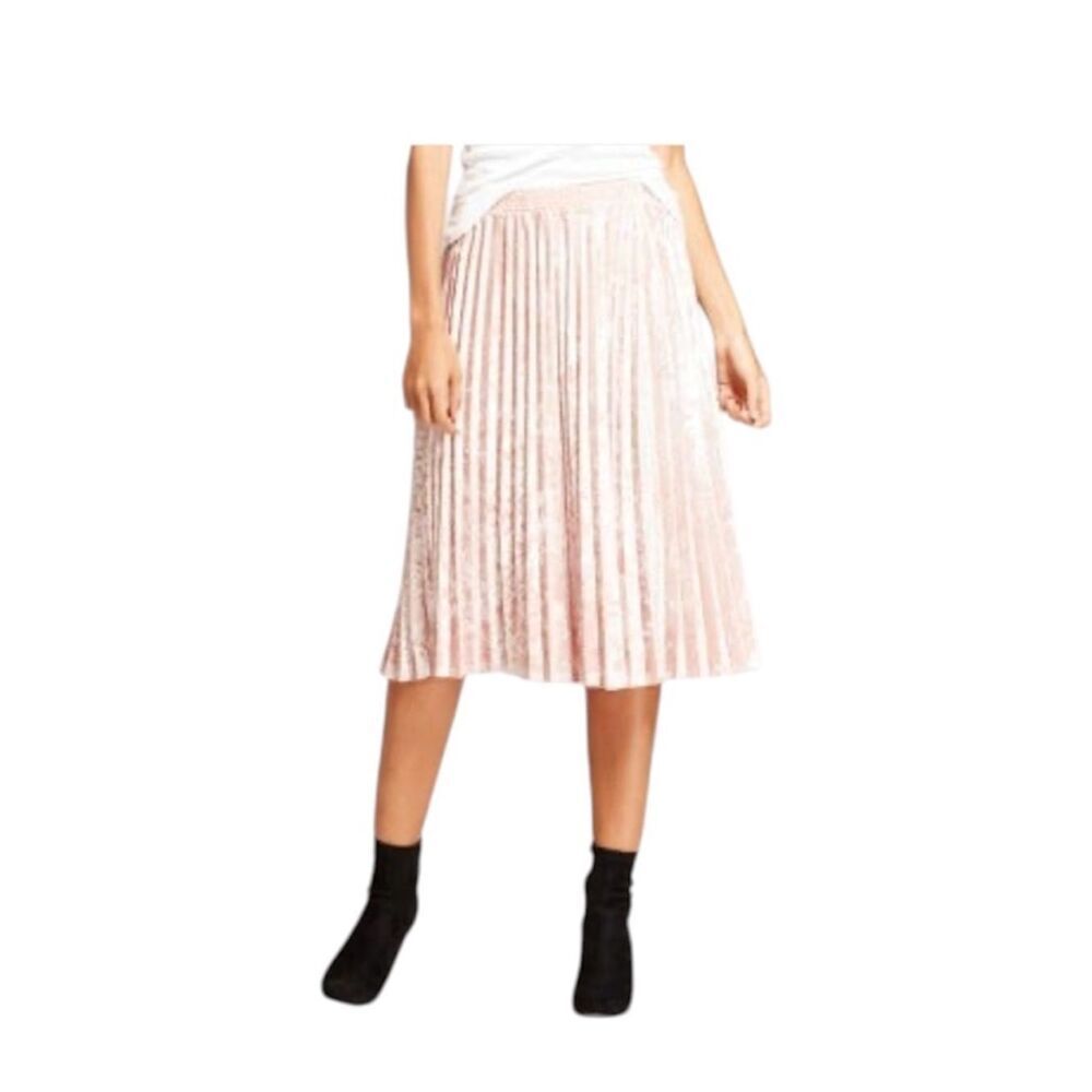 A. New day Pleated Velvet Midi Skirt in Light Pink NWOT